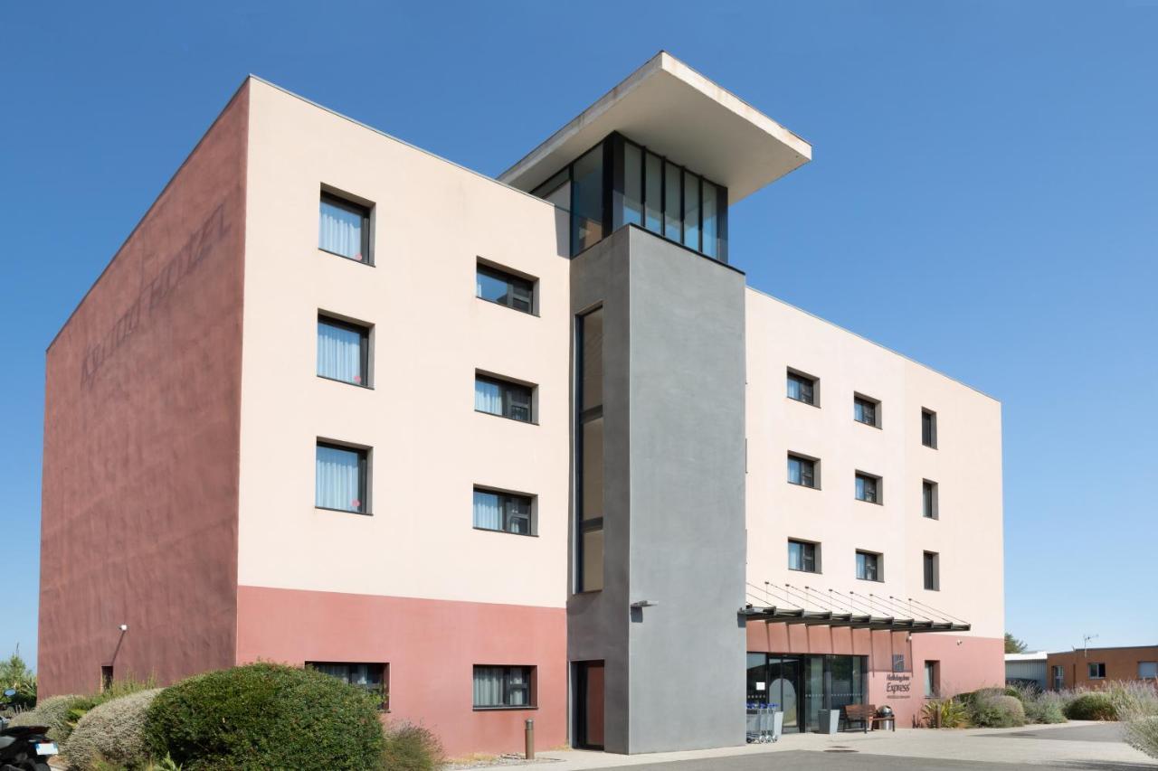 Holiday Inn Express - Marseille Airport, An Ihg Hotel Vitrolles  Exterior foto